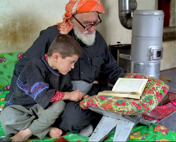 اسماعیل جلالی،حاج محمد و نوه اش،بانه روستای صدبار